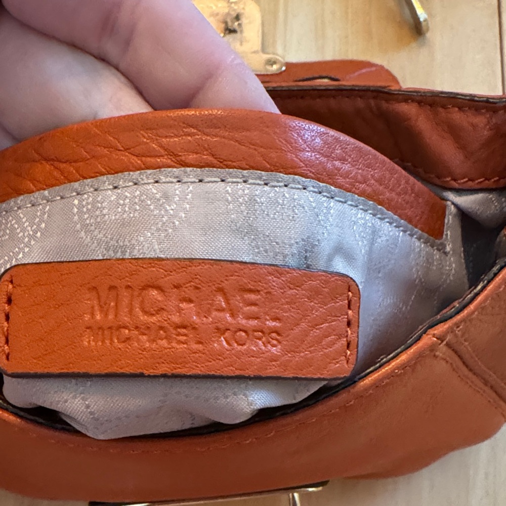 Michael Kors Burnt Orange Leather Crossbody with Matching Wallet Set - Picture 9 of 14